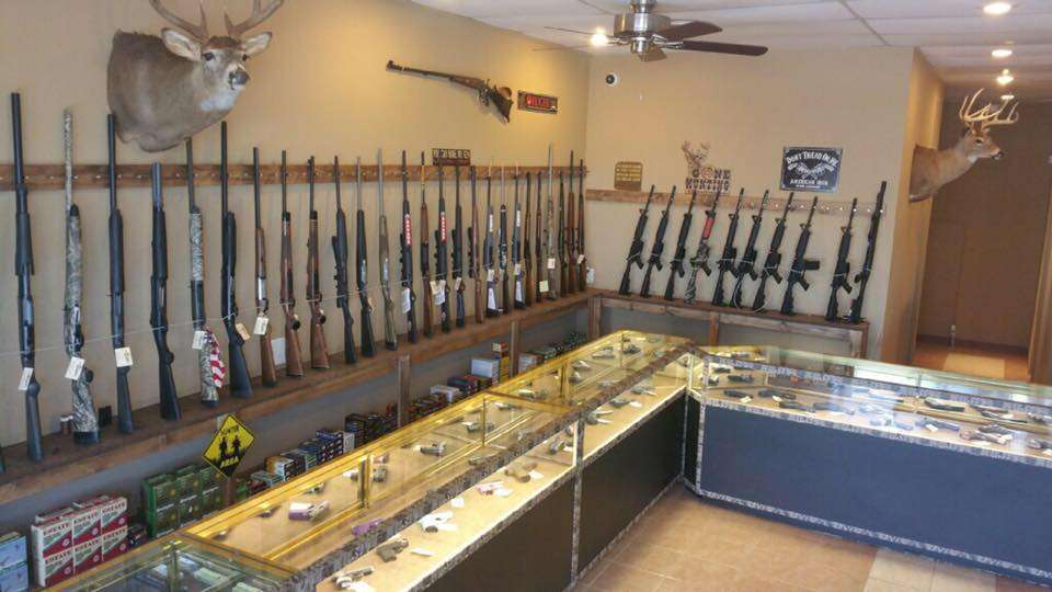 Triple J GUNS | N 101, US-169, Smithville, MO 64089, USA | Phone: (816) 872-5772