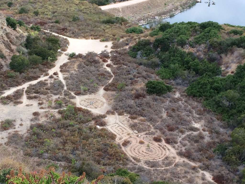 Lake Calavera Trail Head #2 | Tamarack Ave, Carlsbad, CA 92010, USA | Phone: (760) 936-3098