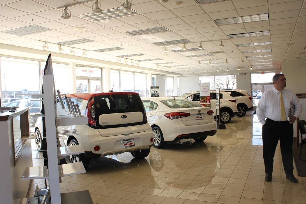 McGrath Arlington Kia | 1400 Dundee Rd, Palatine, IL 60074, USA | Phone: (847) 202-3900