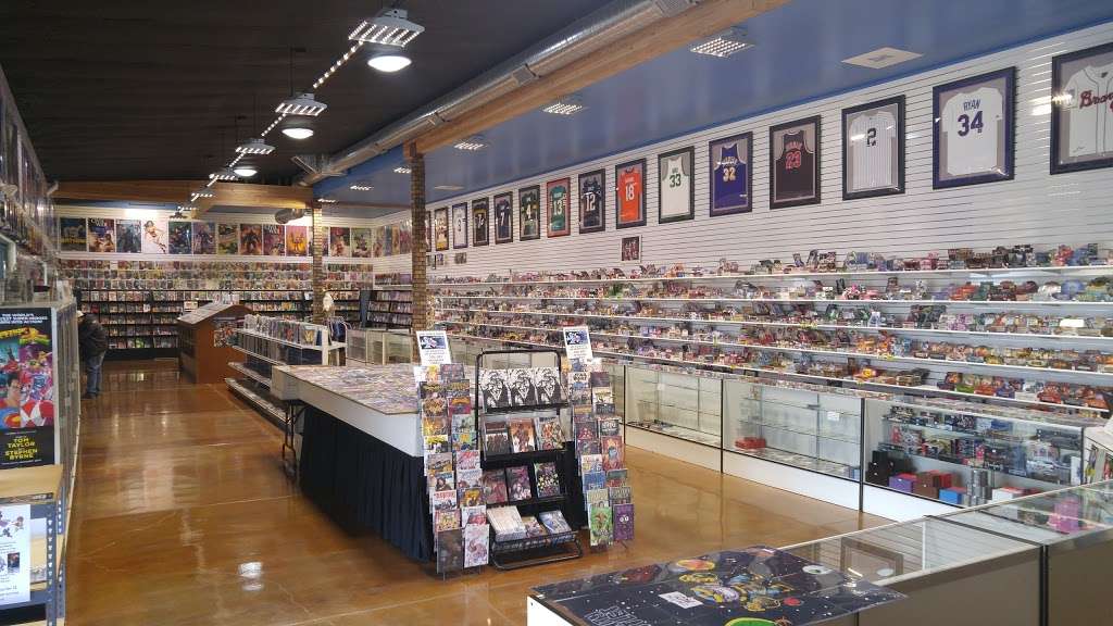 Bases Cards & Comics | 42035 12th St W #106, Lancaster, CA 93534, USA | Phone: (661) 942-1396