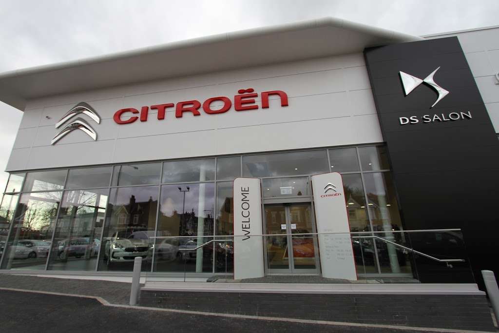 Robins & Day Citroen Chingford | Chingford Rd, Walthamstow, London E4 8SL, UK | Phone: 020 3621 4000