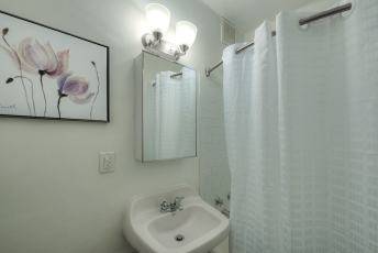 2970 N Sheridan Rd Apartments | 2970 N Sheridan Rd, Chicago, IL 60657, United States | Phone: (773) 935-1650