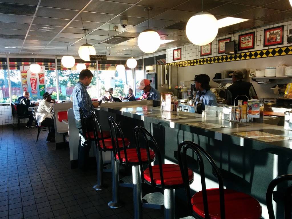 Waffle House | 1425 Virginia Ave, College Park, GA 30337, USA | Phone: (404) 766-2401