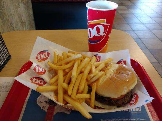 Dairy Queen Store | 822 US-24, Gilman, IL 60938, USA | Phone: (815) 265-4115