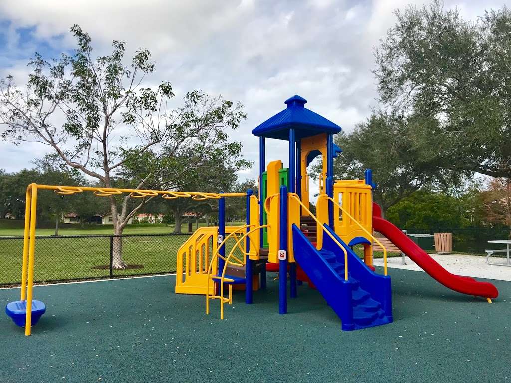 Jacaranda Lakes Park | 1200 NW 94th Ave, Plantation, FL 33322, USA