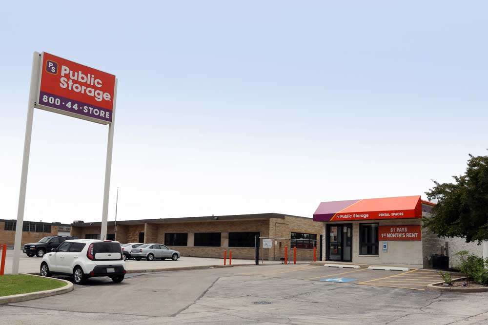 Public Storage | 3902 River Rd, Schiller Park, IL 60176, USA | Phone: (847) 920-7038