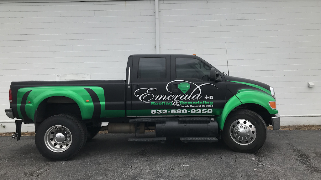 Emerald Roofing & Remodeling | 310 Baycrest Dr, League City, TX 77573, USA | Phone: (832) 580-8358