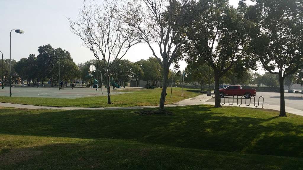 Koehler Park | 15352 Walnut St, Fontana, CA 92336, USA | Phone: (909) 349-6900