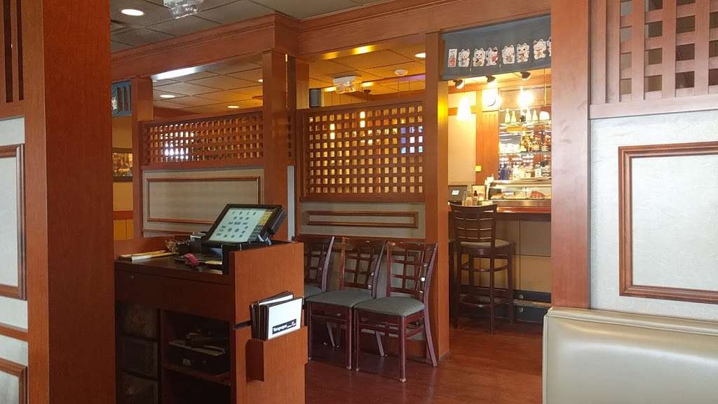Tanpopo Ramen & Sushi Restaurant | 5191 S 108th St, Hales Corners, WI 53130, USA | Phone: (414) 525-2266