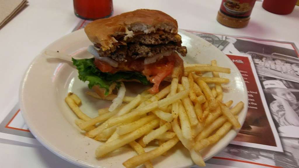 Steak n Shake | 3509 US Hwy 98 N, Lakeland, FL 33809, USA | Phone: (863) 858-9797