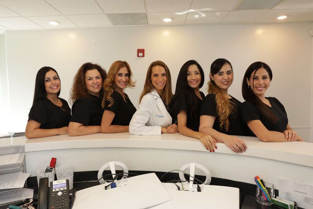 Frost Dental Center | 17501 Biscayne Blvd #570, Aventura, FL 33160, USA | Phone: (305) 998-7992