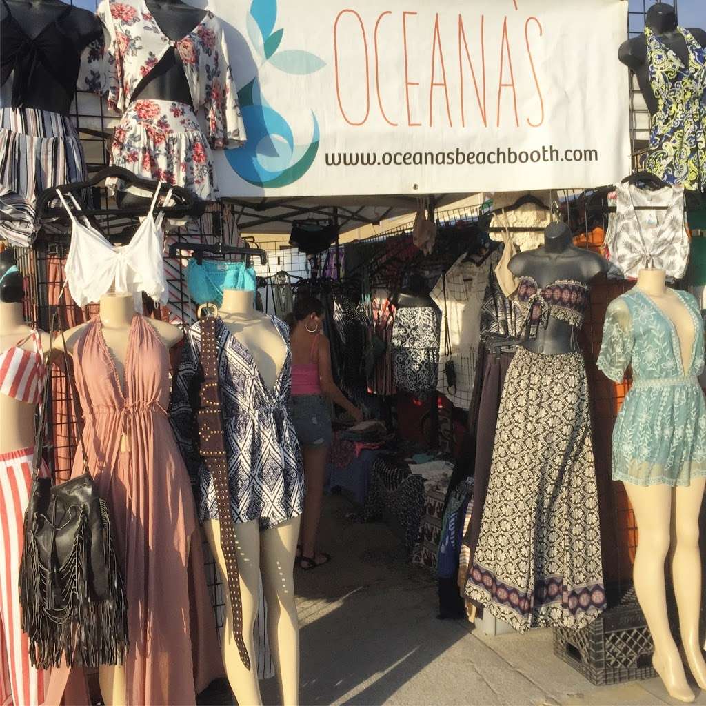 Oceanas Beach Booth | 517 Ocean Front Walk, Venice, CA 90291, USA