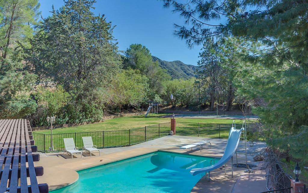 Liz Chaffe Los Angeles Real Estate Agent | 8307 Foothill Blvd, Tujunga, CA 91040, USA | Phone: (818) 823-7465