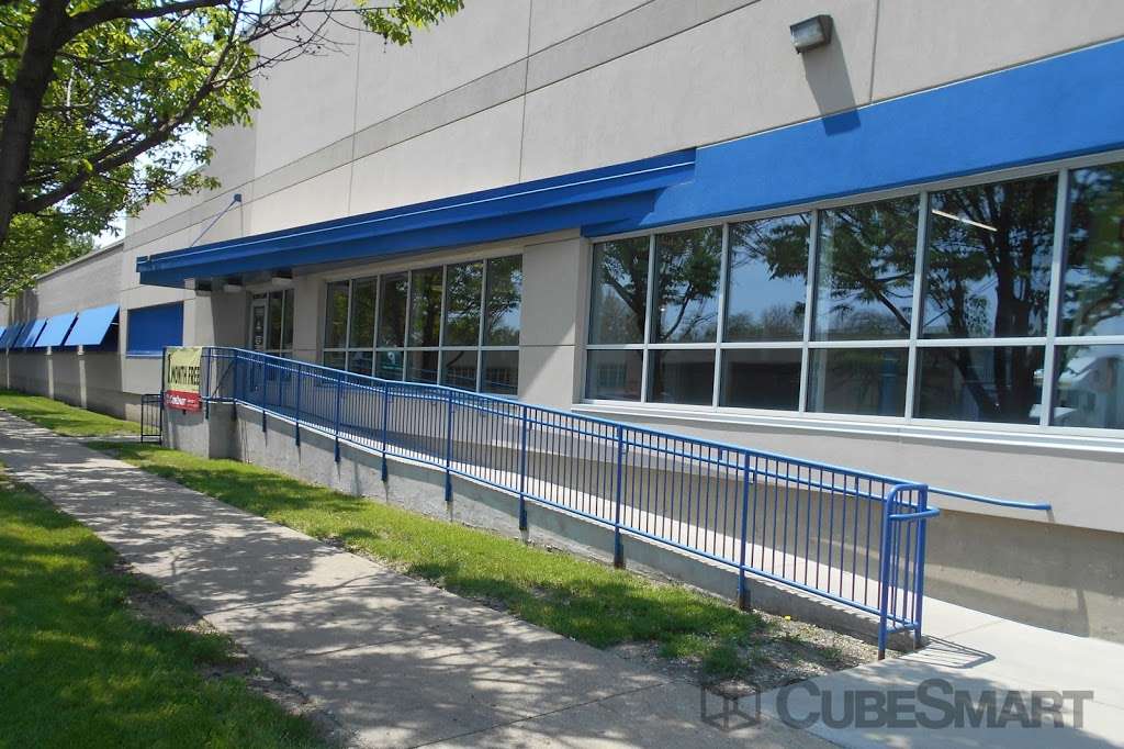 CubeSmart Self Storage | 1900 N Narragansett Ave, Chicago, IL 60639, USA | Phone: (773) 237-2700