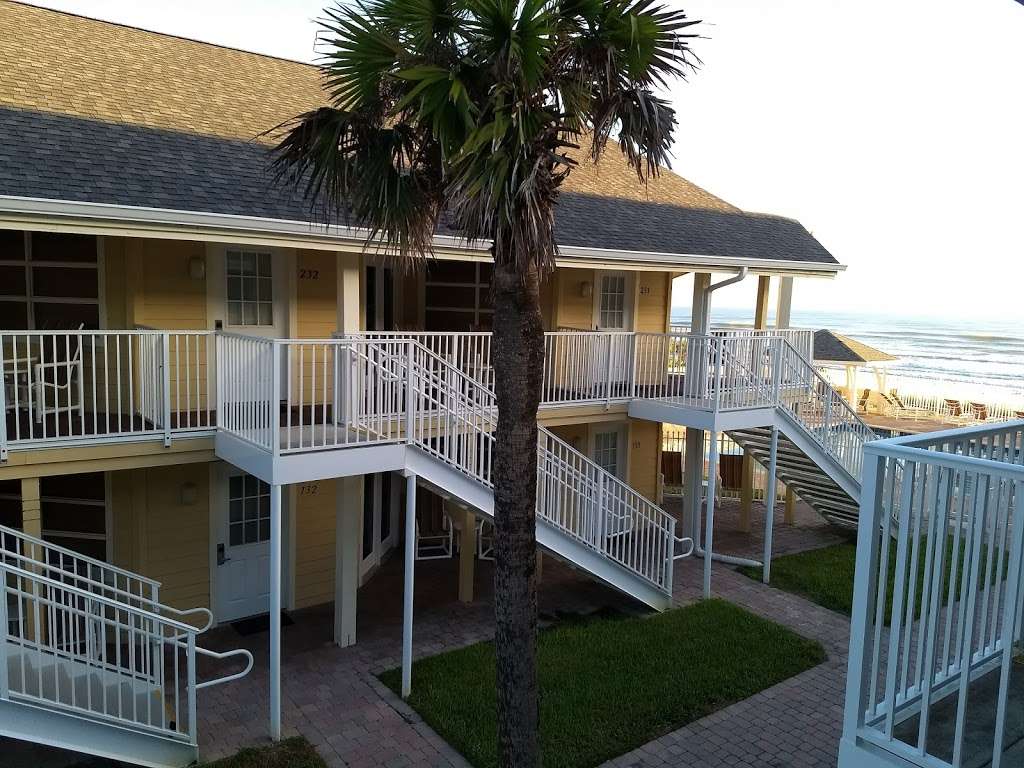 Ocean Sands Beach Club | 3301 Hill St, New Smyrna Beach, FL 32169, USA | Phone: (386) 427-1151