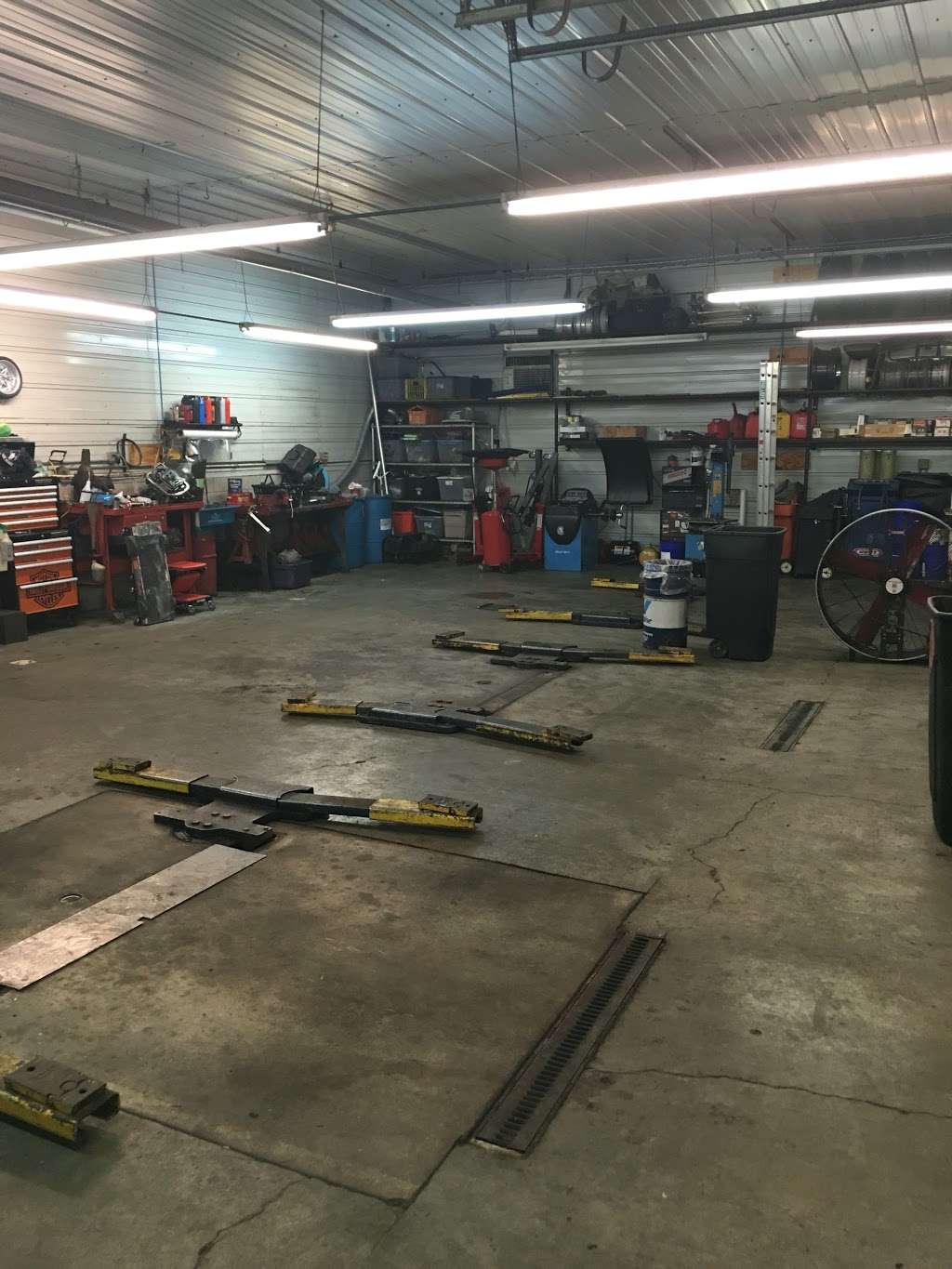 Thompsons Automotive Repair, Tire & Lube | 4976 Smith Valley Rd, Greenwood, IN 46142 | Phone: (317) 893-2046