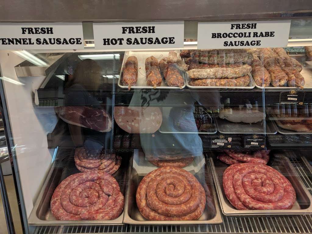 Buetis Delicatessen | 526 Bedford Rd, Bedford Hills, NY 10507, USA | Phone: (914) 241-2255