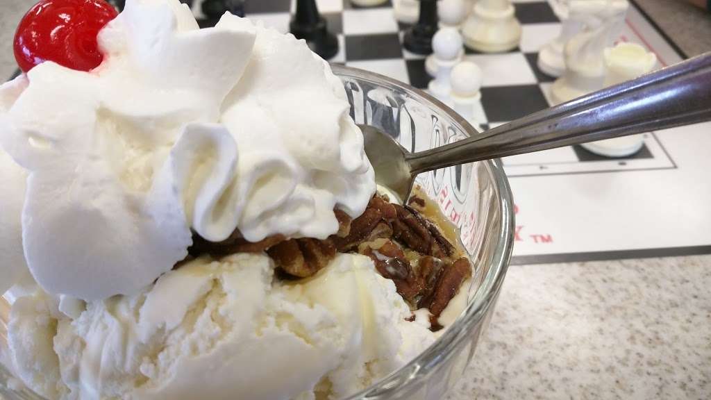 Oberweis Ice Cream and Dairy Store | 5572 Grand Ave Suite 1, Gurnee, IL 60031, USA | Phone: (847) 406-3000