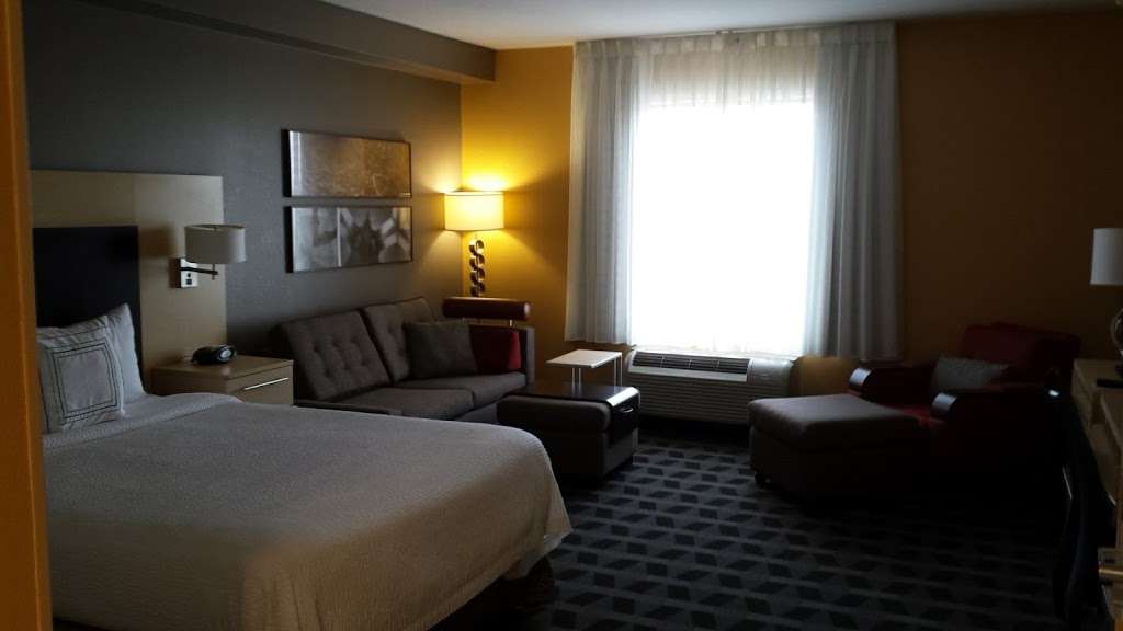 TownePlace Suites by Marriott Joliet South | 1515 Riverboat Center Dr, Joliet, IL 60431, USA | Phone: (815) 741-2400
