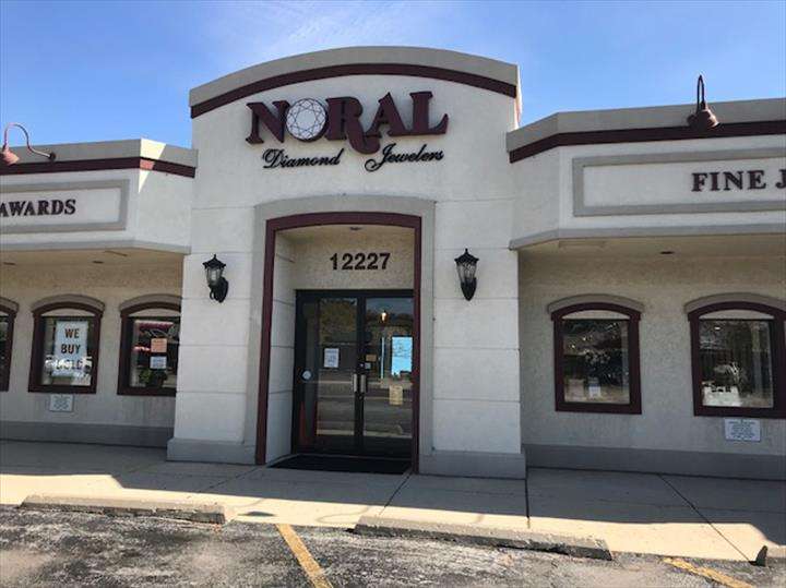 Noral Jewelers & Mineral Art Gallery | 12227 S Harlem Ave, Palos Heights, IL 60463, USA | Phone: (708) 361-0700