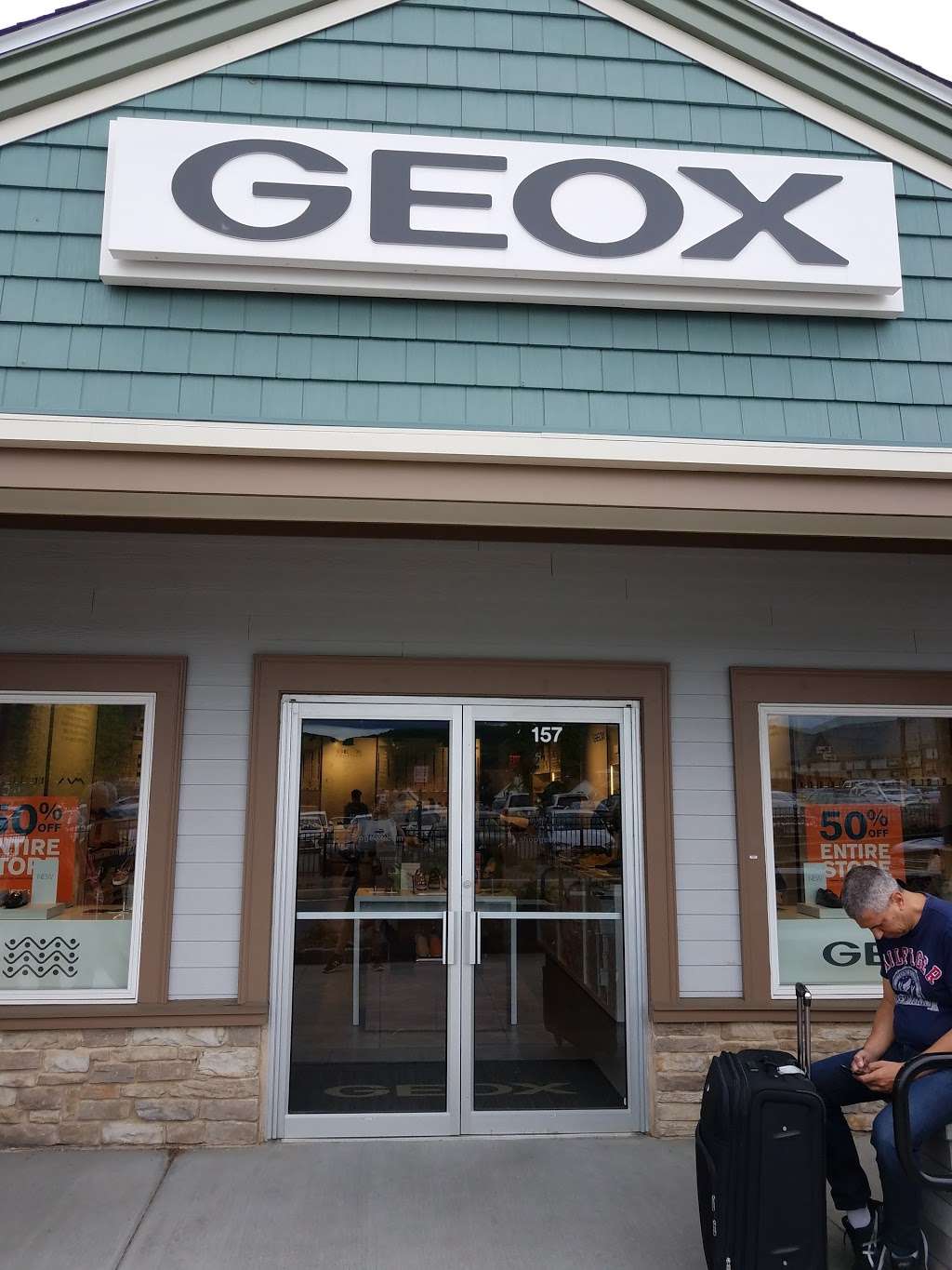 geox outlet store