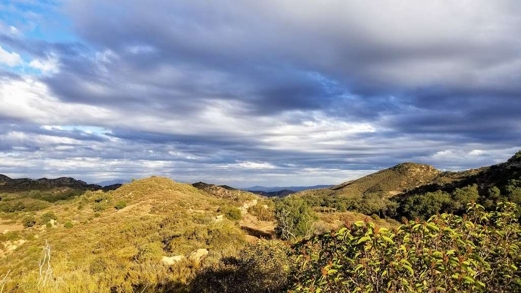 China Flats Loop Lookout | Oak Park, CA 91377, USA