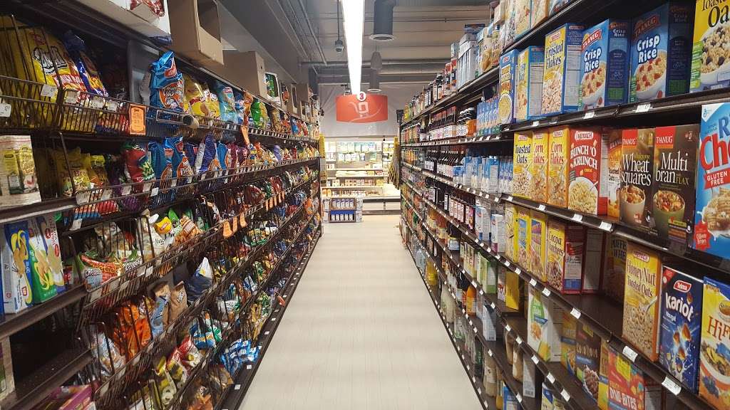 Peppermint supermarket | 33 Dinev Road #003, Kiryas Joel, NY 10950, USA | Phone: (845) 492-8777