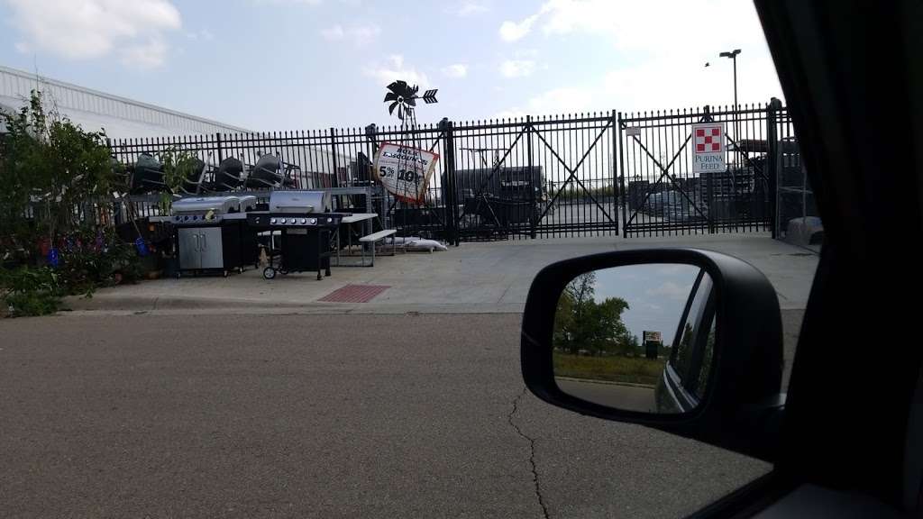 Tractor Supply Co. | 2420 Fairfield Street, Lawrence, KS 66046, USA | Phone: (785) 331-2395