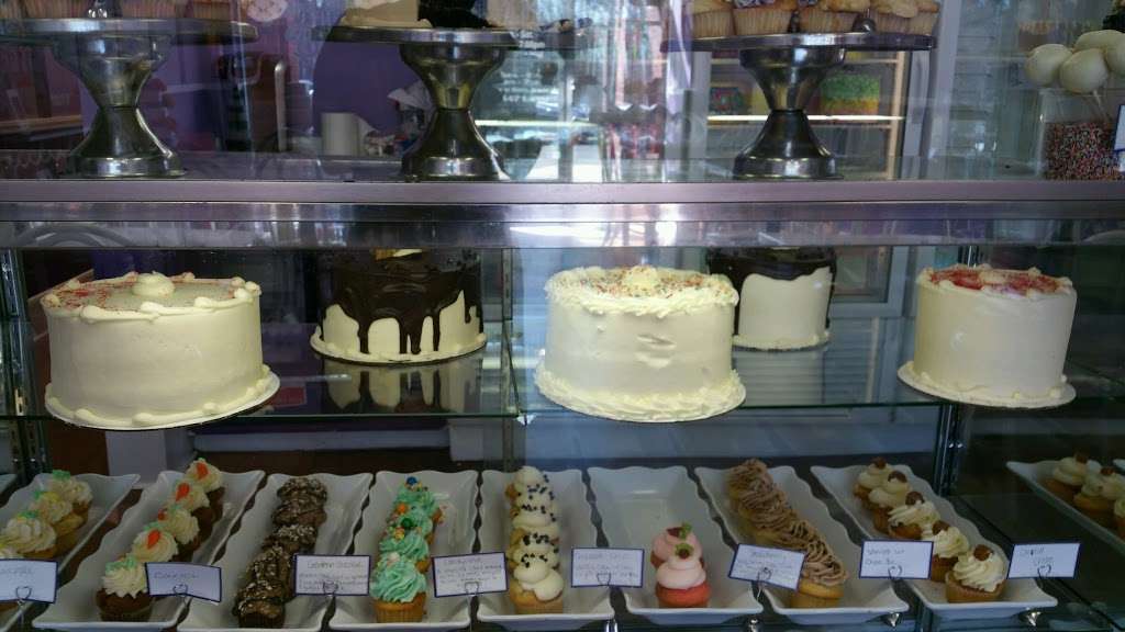 Sugarlicious Bakery | 3078 E Franklin Blvd, Gastonia, NC 28056, USA | Phone: (704) 671-4160