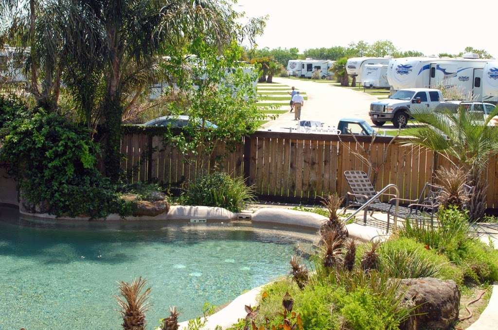 Ron Hoover Oasis RV Park | 1905 Gulf Fwy, La Marque, TX 77568, USA | Phone: (409) 935-7101