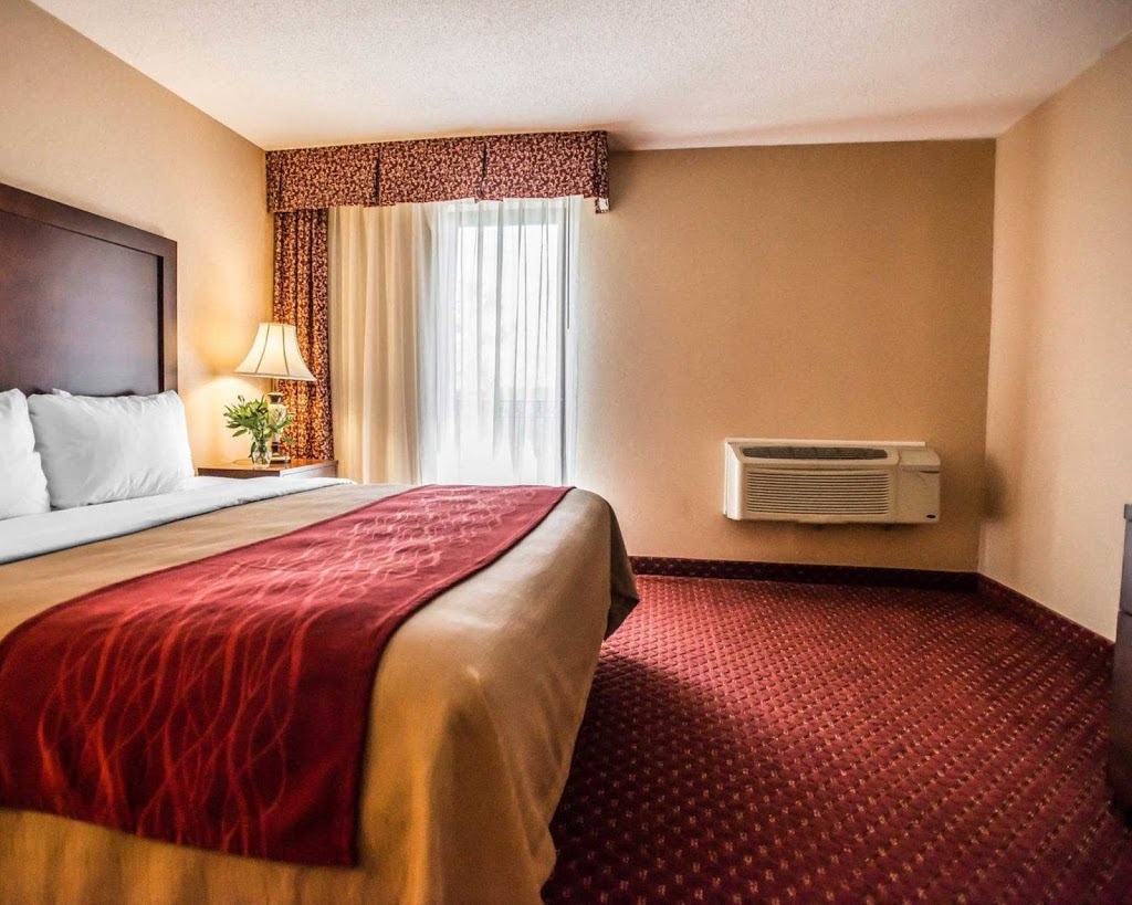 Comfort Inn Pocono Lakes Region | 117 Twin Rocks Road I-84 exit 17, Lake Ariel, PA 18436, USA | Phone: (570) 689-4148