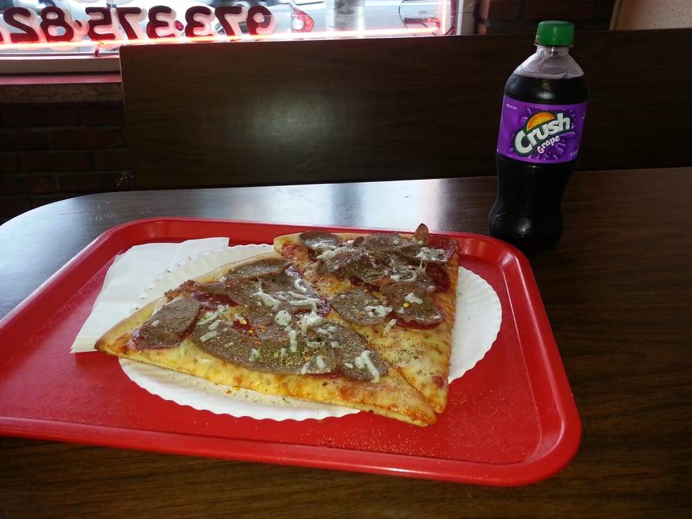 Big Joes Pizzeria | 1280 Springfield Ave, Irvington, NJ 07111, USA | Phone: (973) 375-8224