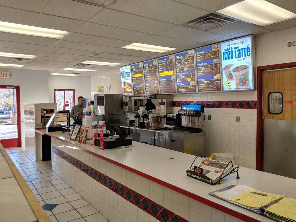 Twisters Burgers and Burritos | 4275 Isleta Blvd SW, Albuquerque, NM 87105 | Phone: (505) 877-2727