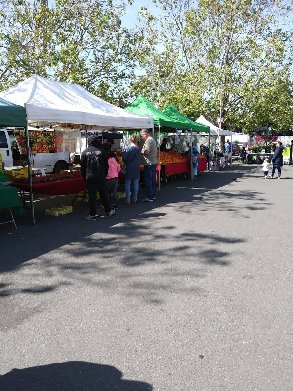 Pinole Farmers Market | 798 Fernandez Ave, Pinole, CA 94564 | Phone: (925) 825-9090