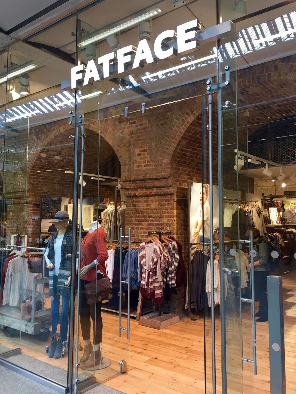 FatFace Euston Road London | 7, St Pancras Station, Euston Rd, Kings Cross, London N1C 4QP, UK | Phone: 020 7833 4587