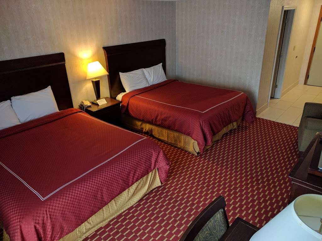 Hampton Falls Inn | 11 Lafayette Rd, Hampton Falls, NH 03844, USA | Phone: (603) 926-9545