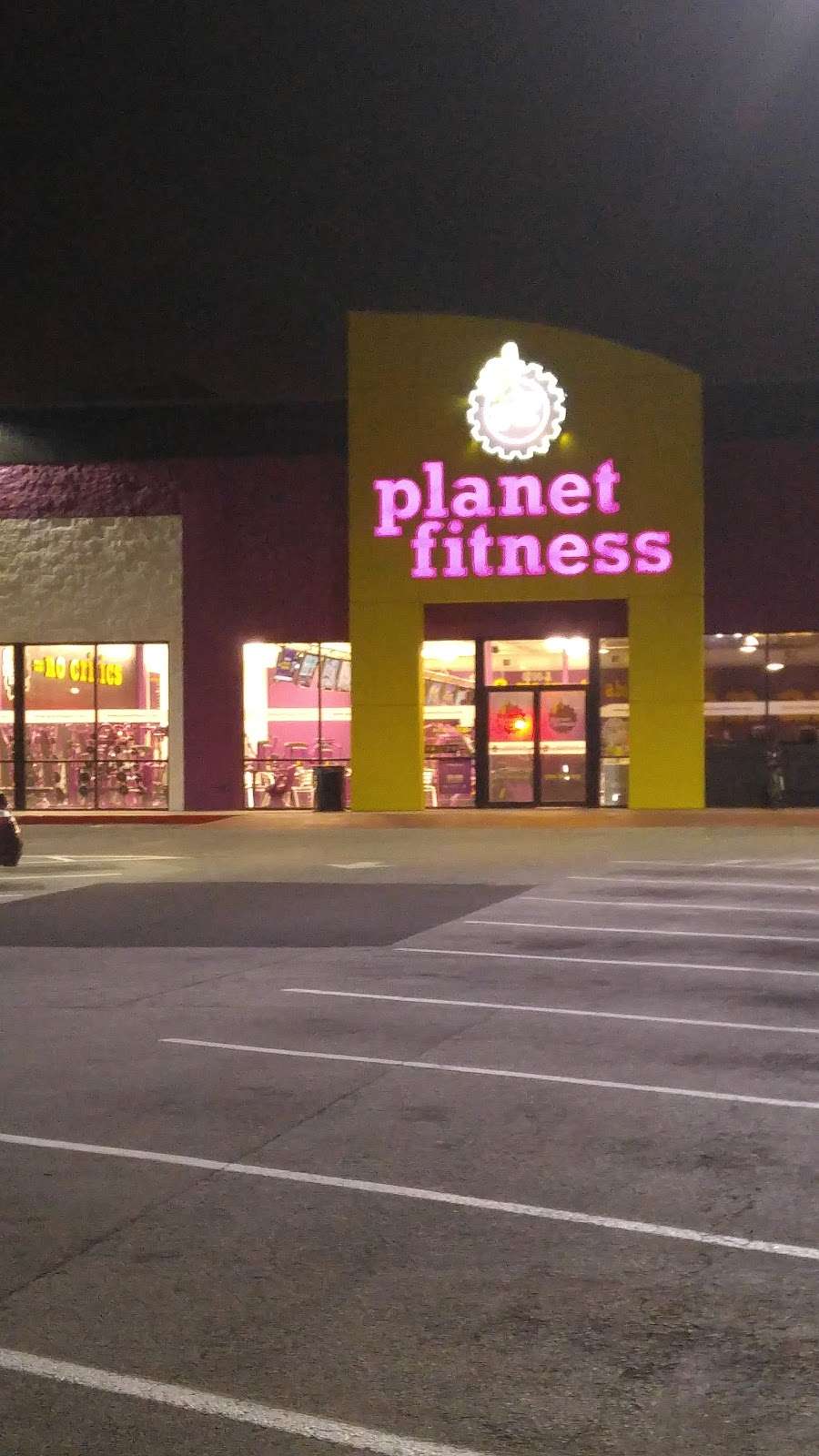 Planet Fitness | 6700 Huebner Rd, San Antonio, TX 78238, USA | Phone: (210) 888-5545