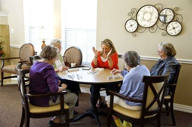 Mayberry Gardens Assisted Living and Memory Care Homes | 3272 N Garland Ave, Garland, TX 75040 | Phone: (972) 675-3603