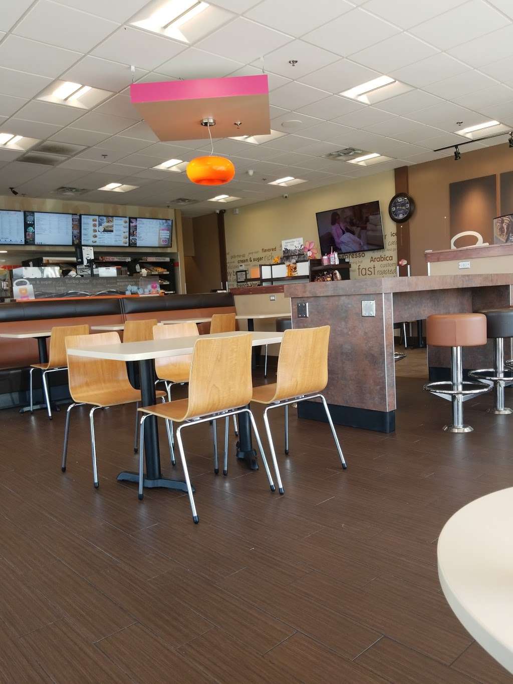 Dunkin Donuts | 760 S Weber Rd, Bolingbrook, IL 60490, USA | Phone: (630) 378-9060