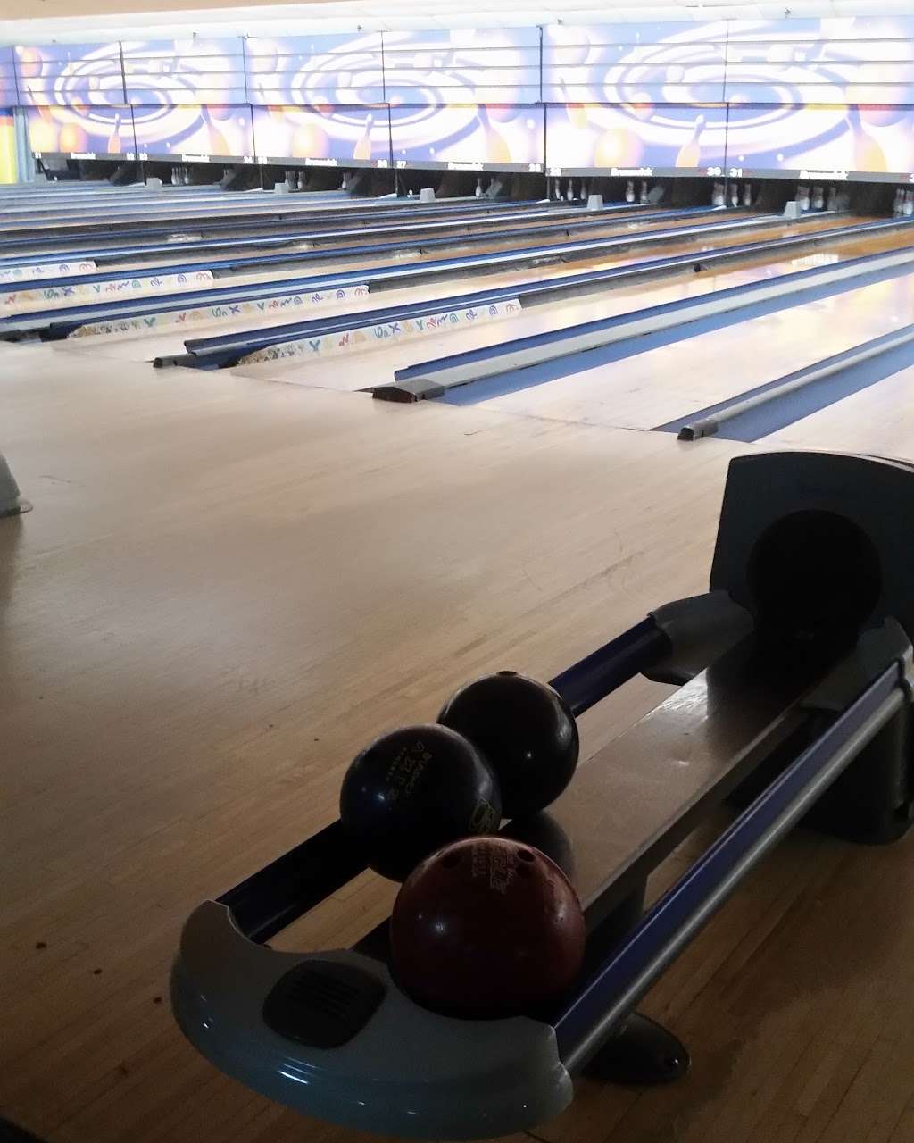 Curtis Lanes | 45 Scotch Rd, Ewing Township, NJ 08628, USA | Phone: (609) 882-0221