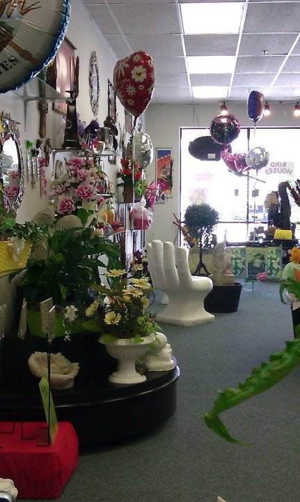 Uniqe Florist | 4634 Hicone Rd, Greensboro, NC 27405 | Phone: (336) 235-1922