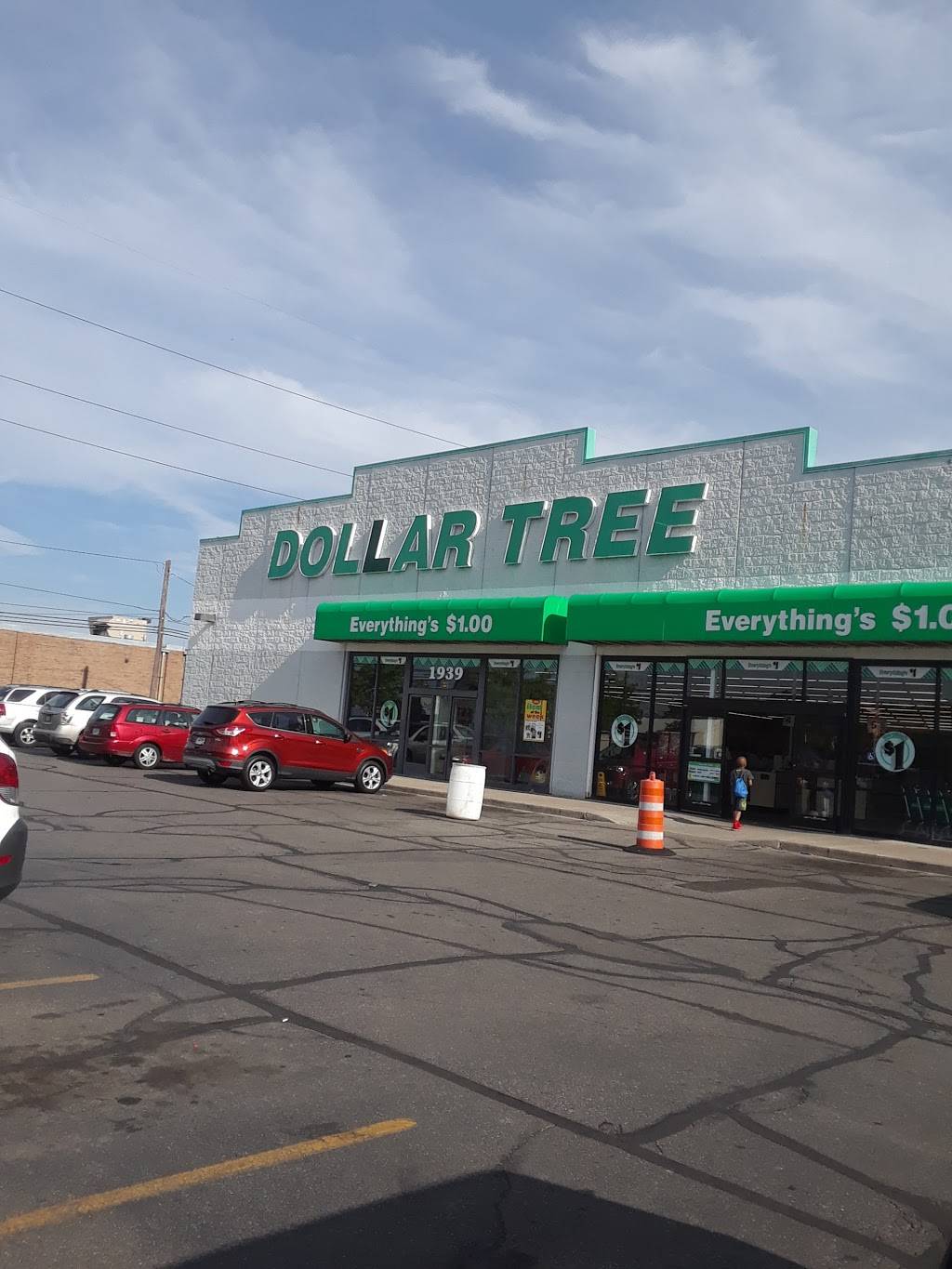 Dollar Tree | 1935 W Laskey Rd, Toledo, OH 43613, USA | Phone: (419) 574-0367