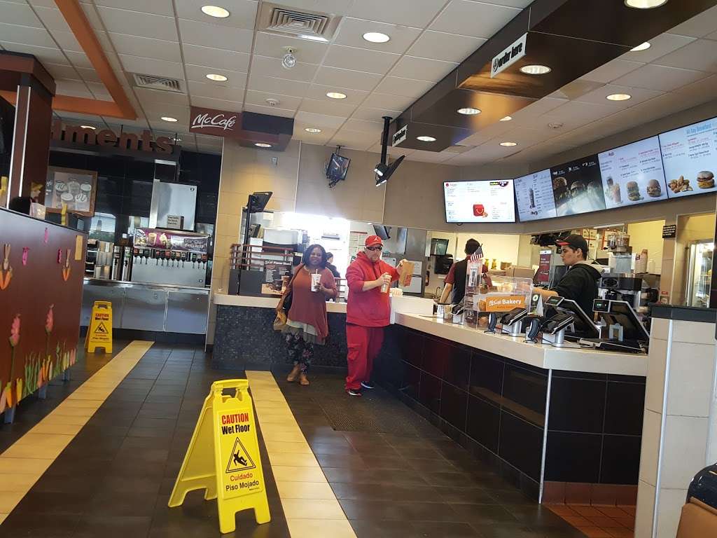 McDonalds | 1260 Bridge St, Dracut, MA 01826, USA | Phone: (978) 459-3029