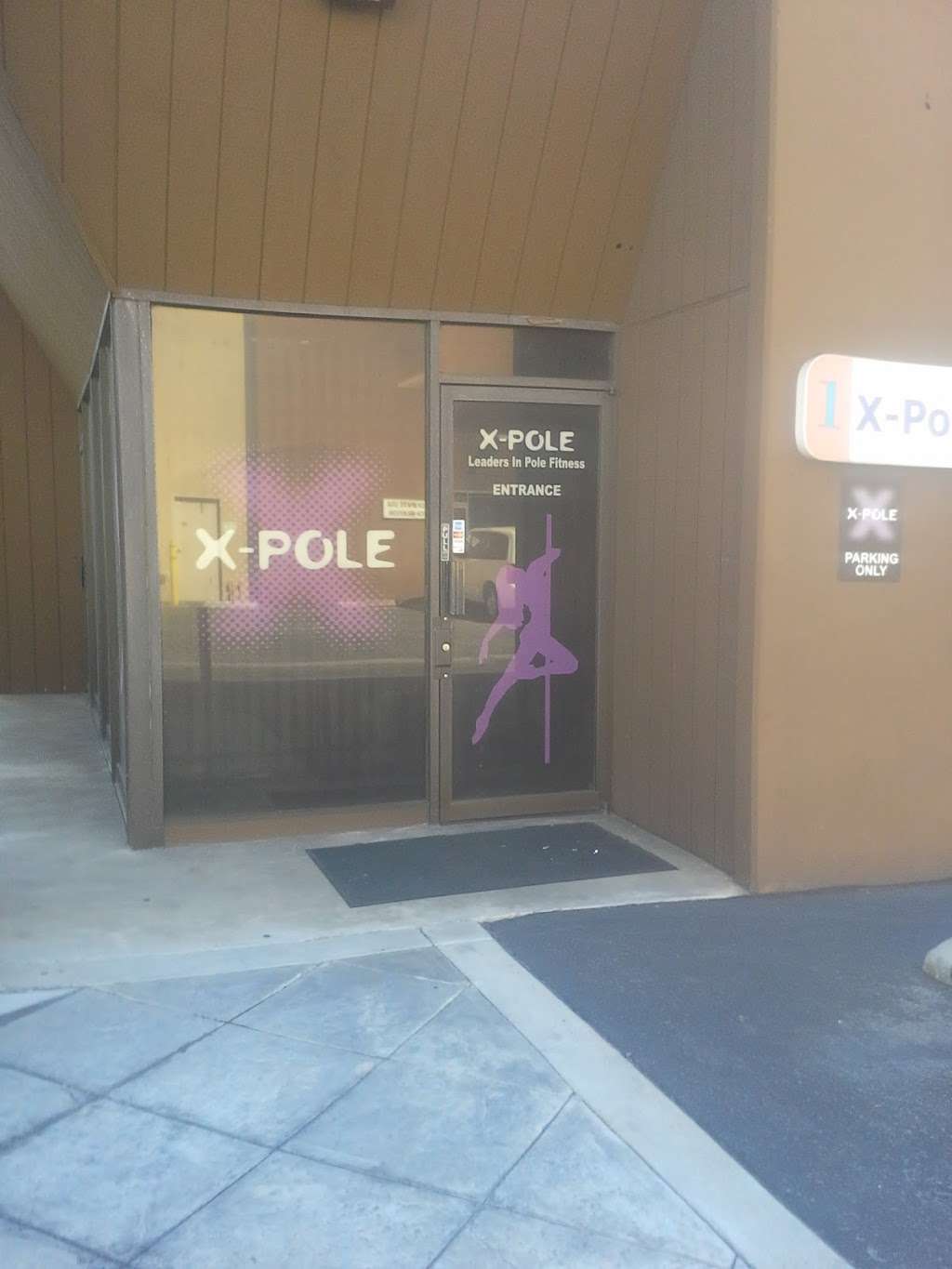 X-Pole US | 12721 Saticoy St S, North Hollywood, CA 91605, USA | Phone: (818) 924-3576