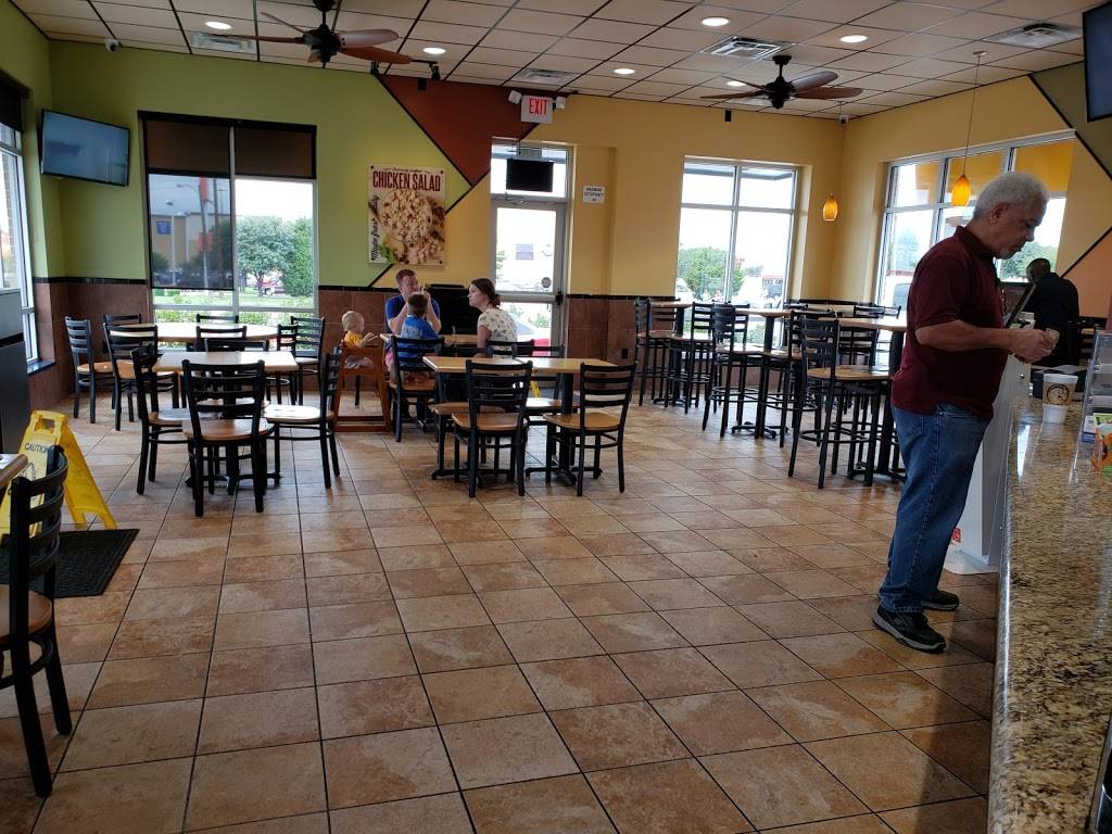 Golden Chick | 5580 S Buckner Blvd, Dallas, TX 75149, USA | Phone: (214) 321-3555