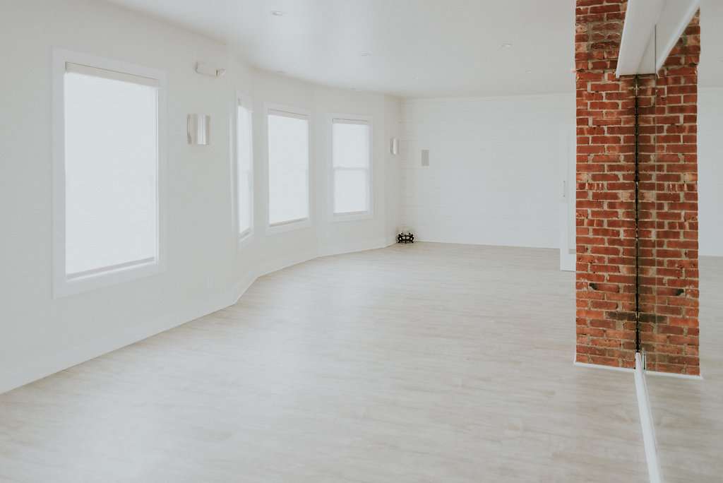 Black Rock Yoga | 3064 Fairfield Ave, Bridgeport, CT 06605, USA | Phone: (203) 355-9888