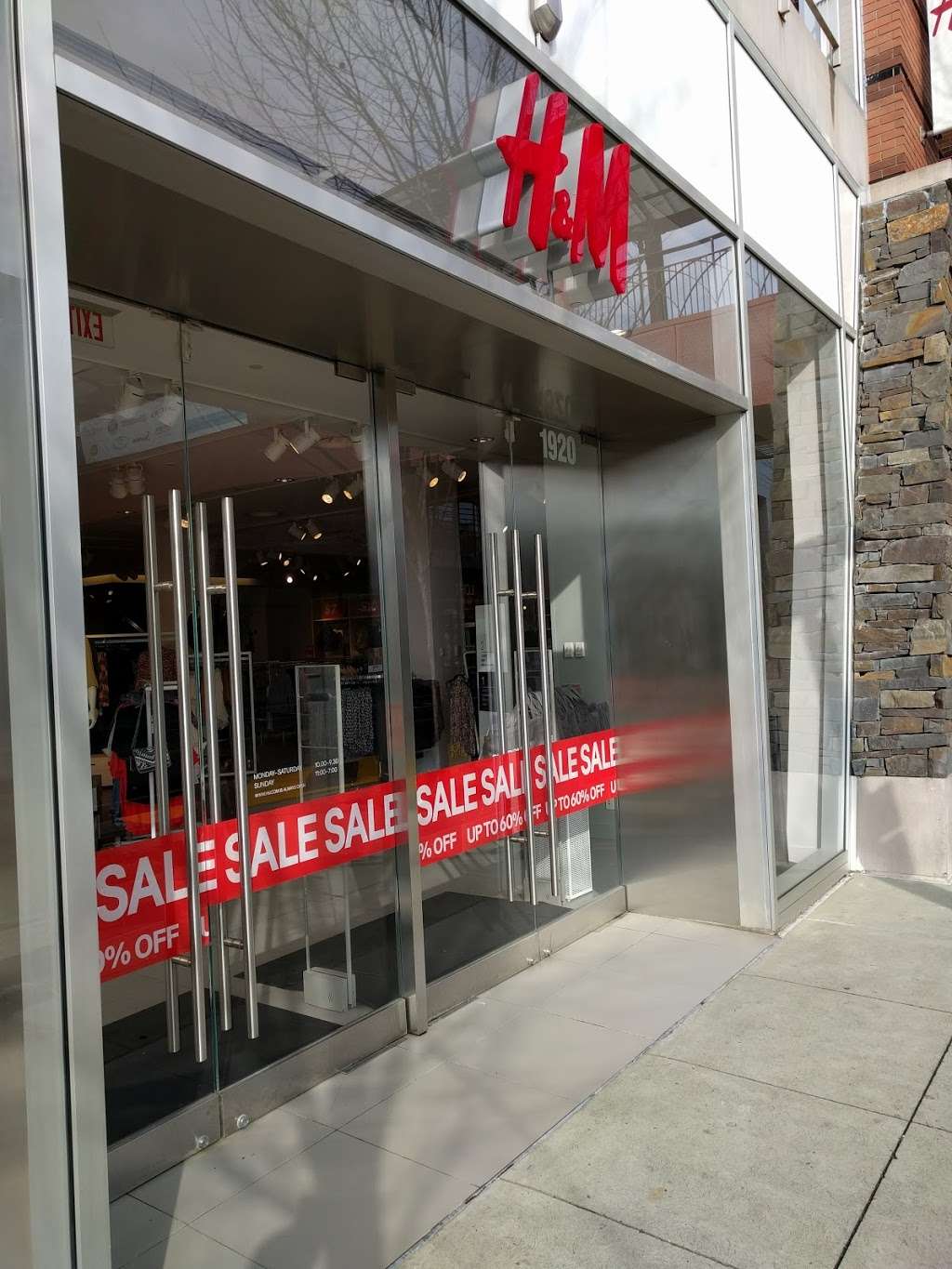 H&M | 195 Market Street, Yonkers, NY 10710, USA | Phone: (855) 466-7467