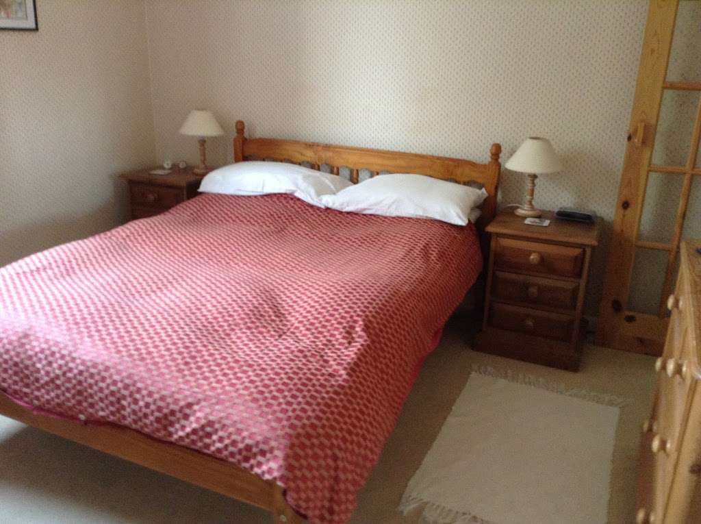 Westpoint Bed and Breakfast | Dunmow Rd, Aythorpe Roding, Dunmow CM6 1PU, UK | Phone: 01279 876462