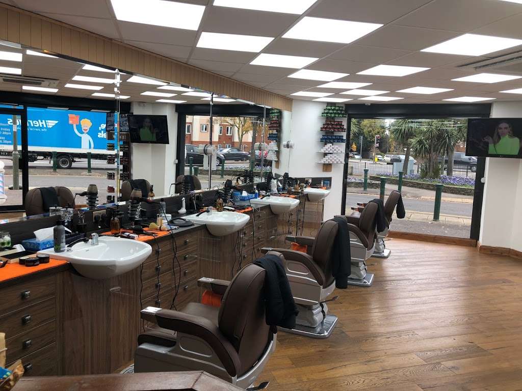 K1 Barber | 423 Kingston Rd, Epsom KT19 0BT, UK | Phone: 020 3489 4228