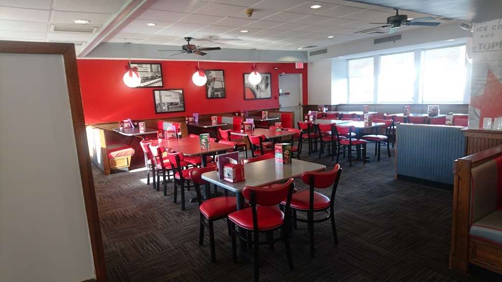 Friendlys | 1115 S College Ave, Newark, DE 19713, USA | Phone: (302) 369-8911